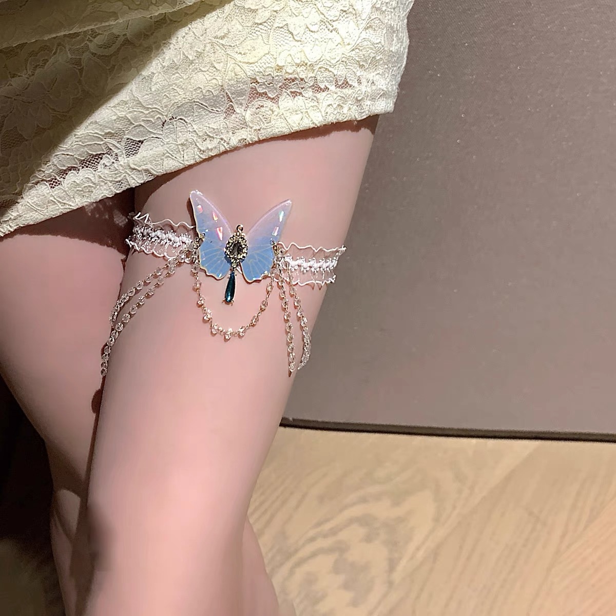 Body Jewelry - ファッショナブルな蝶柄弾性レースレッグチェーンスウィートガールパーティー女性のボディチェーンジュエリー