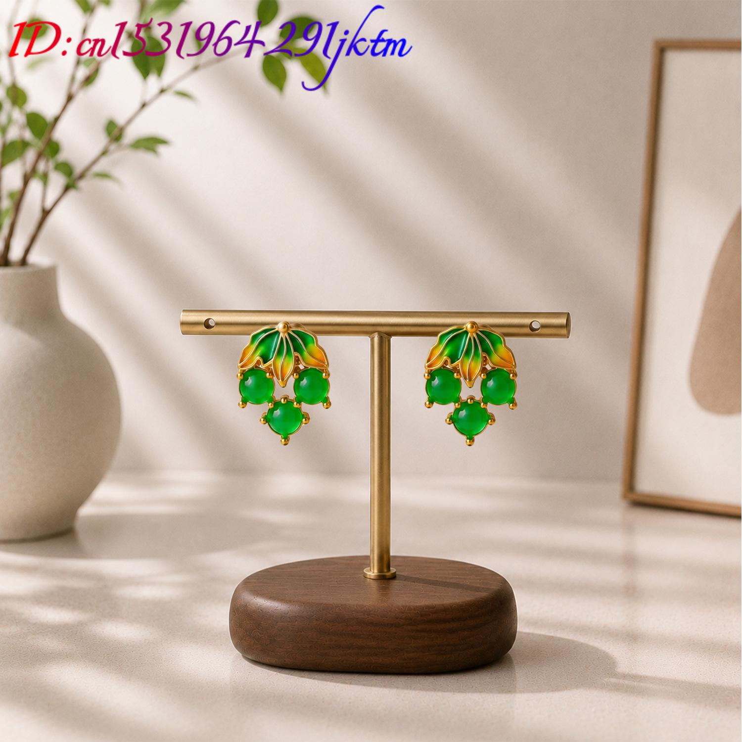 ビルマ産翡翠のぶどうモチーフピアス、ヴィンテージ風、天然素材 - Earrings のレビューと価格