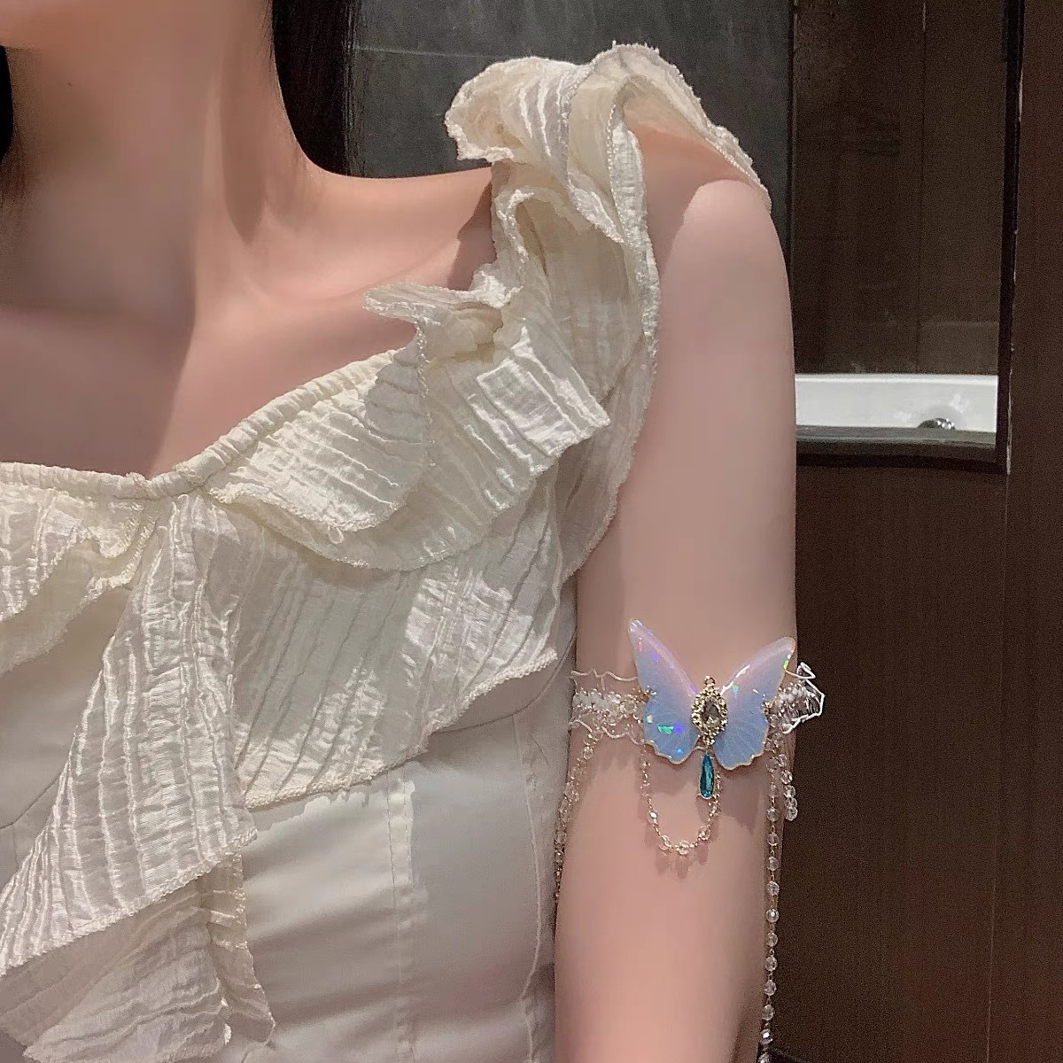 ファッショナブルな蝶柄弾性レースレッグチェーンスウィートガー - Body Jewelry のレビューと価格