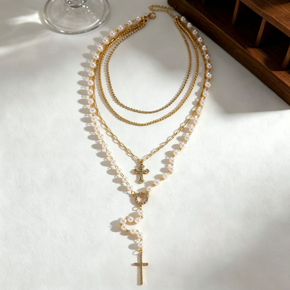上品なレイヤードデザインのクロスペンダントネックレス。ハヌメ - Layered Pendant Necklace Aesthetic のレビューと価格