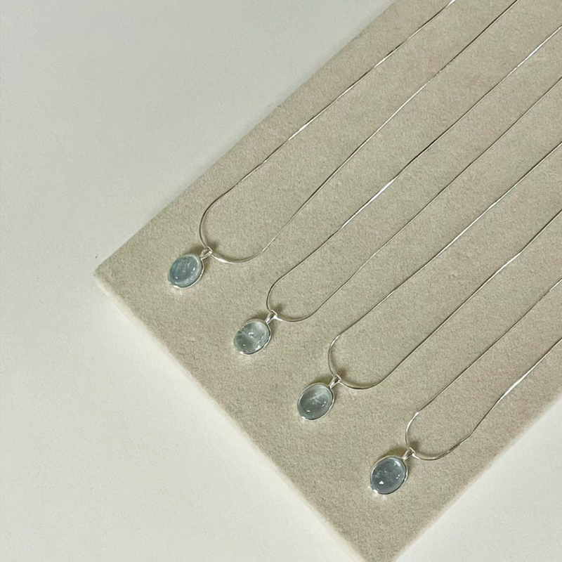 925 スターリングシルバーブルークリスタルムーンストーンネ - Crystal Pendant Necklace Natural Stone のレビューと価格