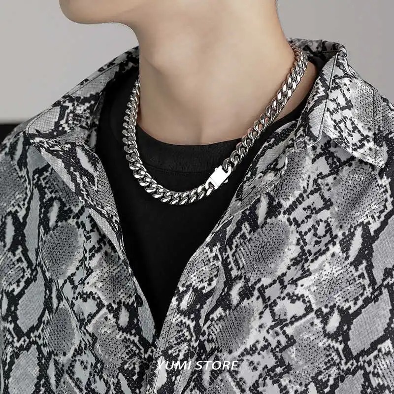 チタン鋼製ヒップホップスプリングバックルキューバンネックレス - Cuban Link Chain 12Mm のレビューと価格